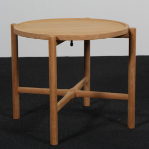 Hans J. Wegner bakkebord af massiv sæbebehandlet eg, PP35