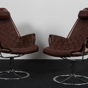 Bruno Mathsson par lænestole af mokka farvet læder. Model Jetson