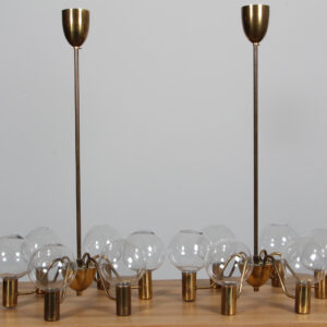 Hans Agne Jakobsson seksarmet lysekroner af messing og glas