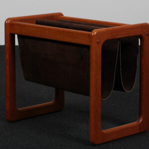 Kai Kristiansen For Vildbjerg Møbelfabrik, avisholder af teak