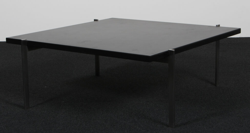 Poul Kjærholm sofabord af stål og skiffer, model PK61. Brown label.