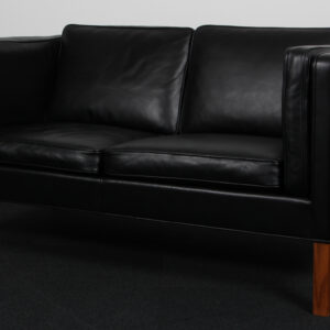 Børge Mogensen to personers sofa, model 2332. Original betrukket