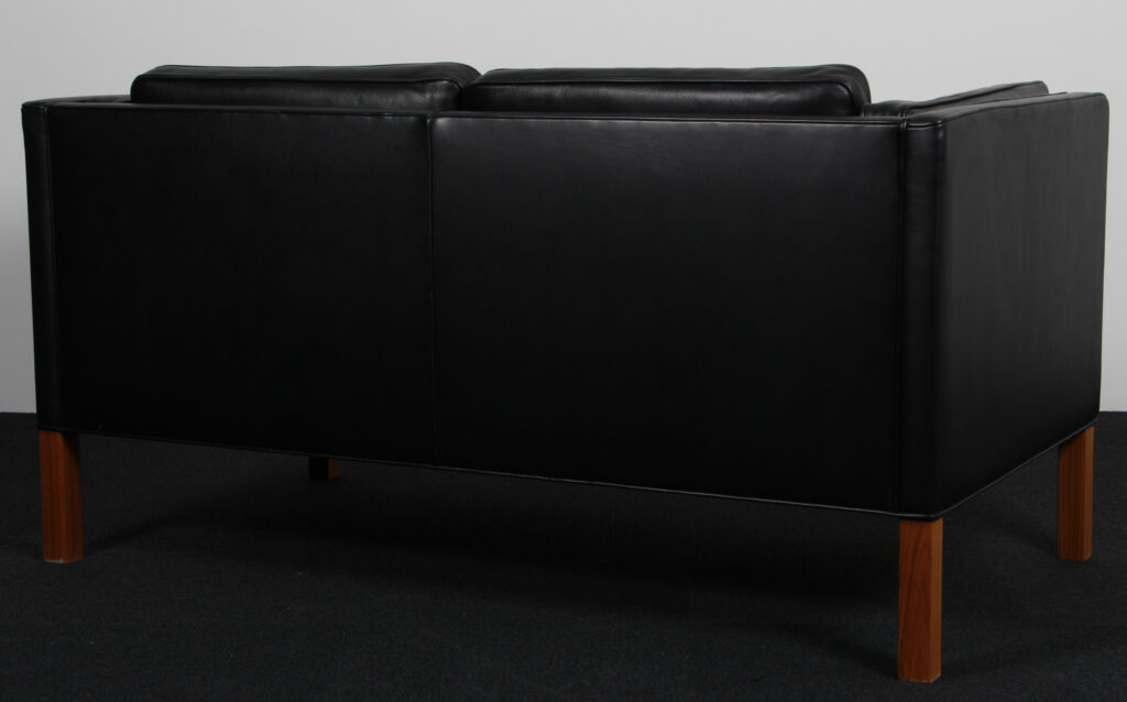 Børge Mogensen to personers sofa, model 2332. Original betrukket - Billede 3