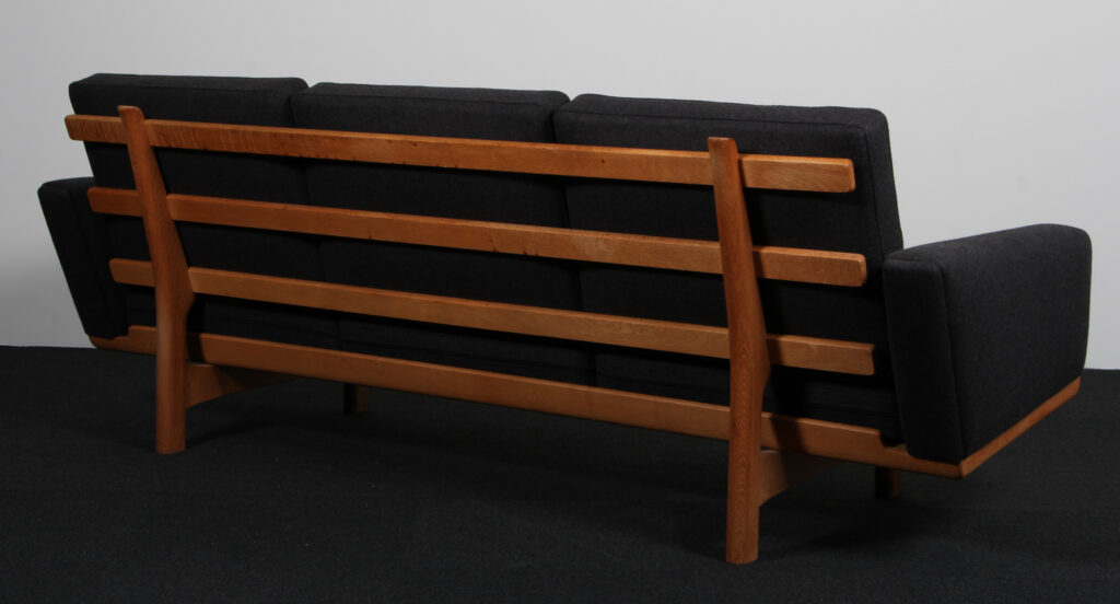 Hans J. Wegner tre personers sofa, model 236/3. Camira uldstof - Billede 3