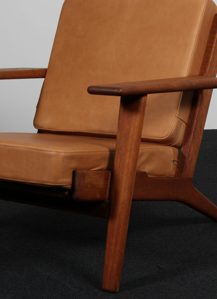 Hans J. Wenger lænestol af eg og anilin læder. GE290 - Billede 6