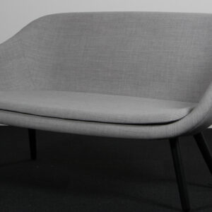 Hay to personers sofa, model AAL. Remix fra Kvadrat.