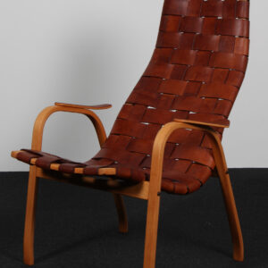 Yngve Ekström lænestol af kernelæder. Model Kurva 1950'erne
