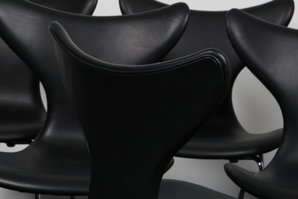 Arne Jacobsen sæt på seks Liljer, anilin læder. Model 3108 - Billede 3