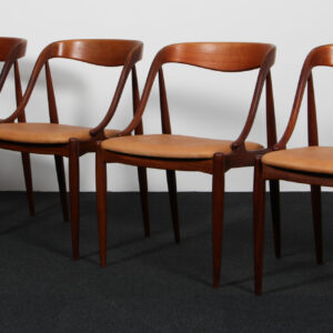 Johannes Andersen sæt på fire stole af teak, model 16