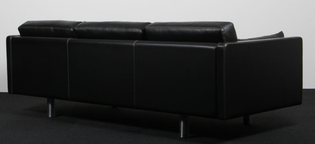 Erik Jørgensen tre personers sofa, original betrukket. Model EJ220 - Billede 3