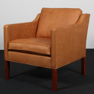 Børge Mogensen lænestol af vintage anilin, model 2321. Nybetrukket