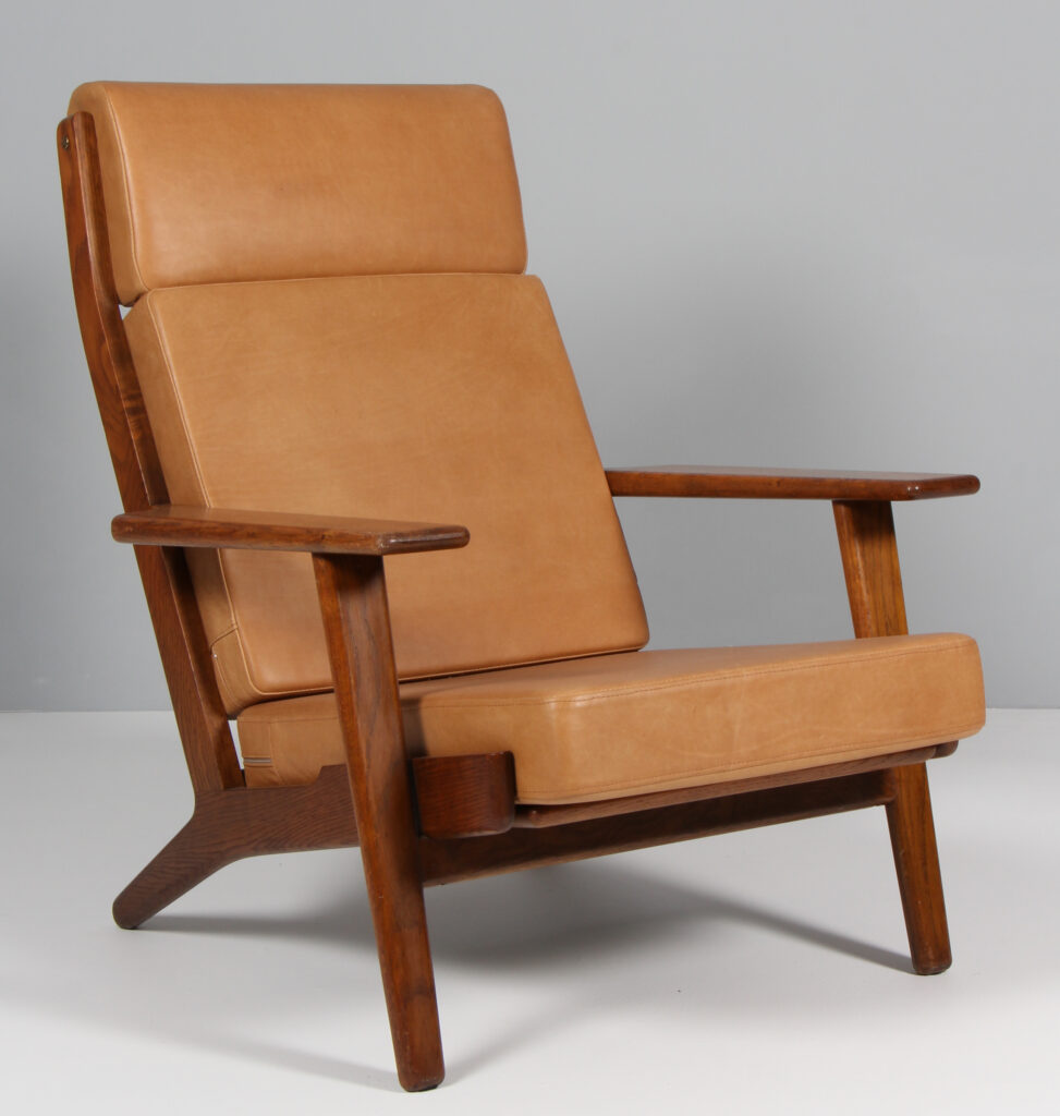 Hans J. Wenger højrygget lænestol, anilin læder. GE290A