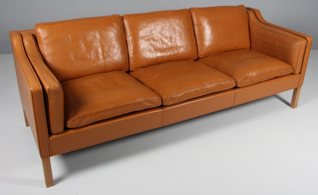 Børge Mogensen. Fritstående trepers. sofa, model 2213. Original betrukket - Billede 2