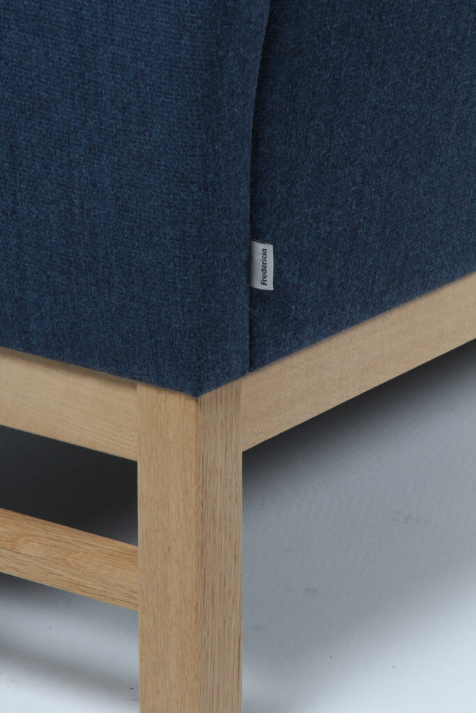 Erik Jørgensen tre personers sofa, model EJ315, Original betrukket - Billede 3