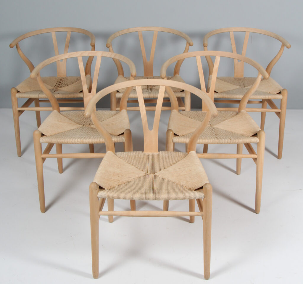 Hans J. Wegner sæt på seks Y stole, model CH24. Sæbebehandlet bøg. - Billede 2