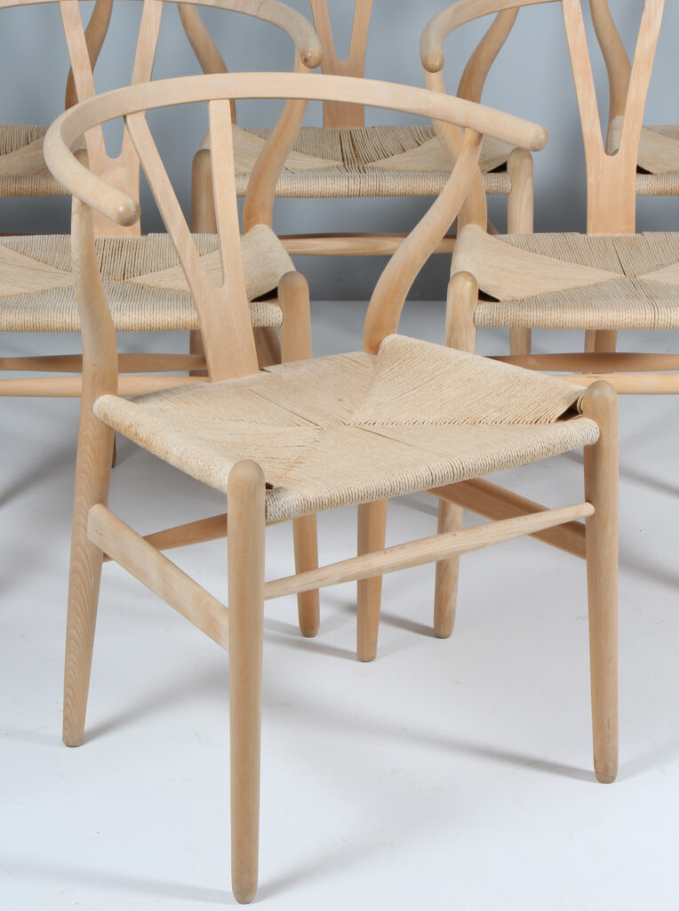 Hans J. Wegner sæt på seks Y stole, model CH24. Sæbebehandlet bøg. - Billede 7