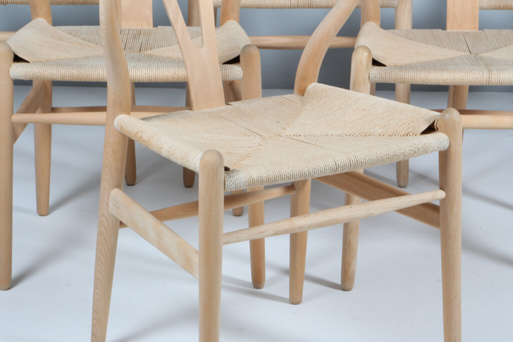 Hans J. Wegner sæt på seks Y stole, model CH24. Sæbebehandlet bøg. - Billede 5