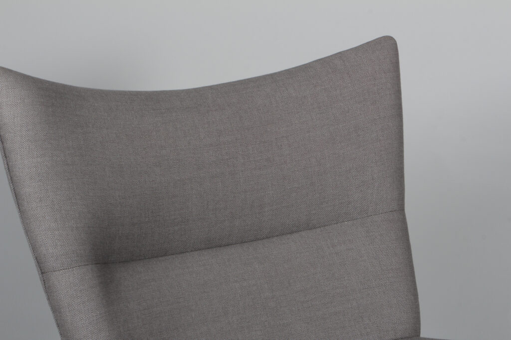 Hans J. Wegner Wing Chair, original betrukket - Billede 6