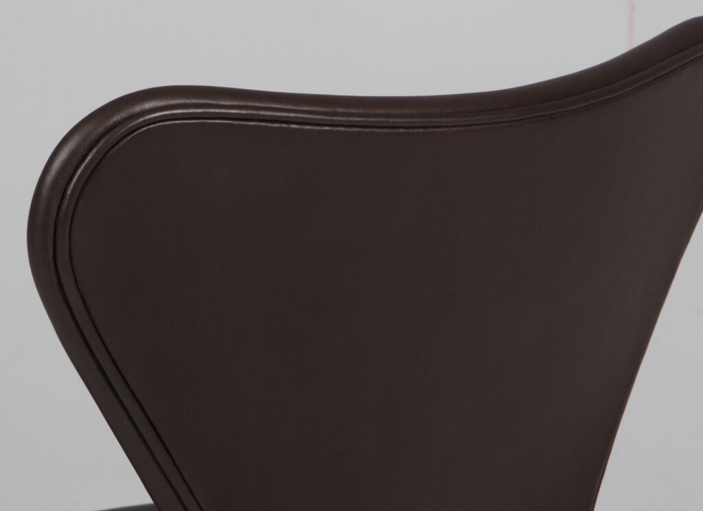 Arne Jacobsens 7´erstole model 3107, mokka Elegance. - Billede 3