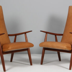 Hans J. Wegner lænestol af teak og anilin læder, model GE260