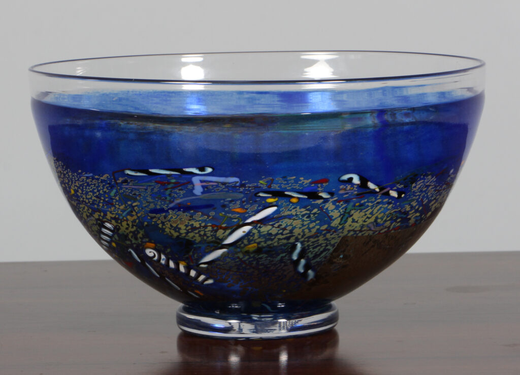 Bertil Vallien for Kosta Boda skål af glas, model Conffetti