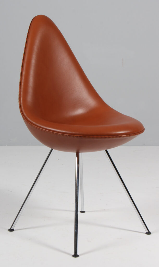 Arne Jacobsen Dråben med læder, model 3110