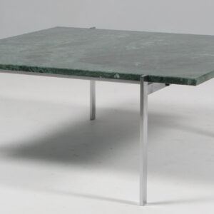 Poul Kjærholm sofabord af Guatemala Verde marmor og stål. Model PK61