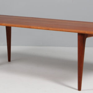 N. O. Møller sofabord af massiv teak