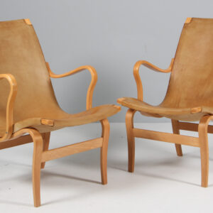 Bruno Mathsson par Eva lænestole af bøg og patineret kernelæder