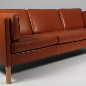 Børge Mogensen tre personers sofa, anilin læder. Nybetrukket. Model 2443