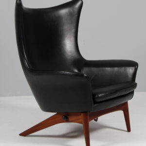 H. W. Klein lænestol af teak og læder. model 207