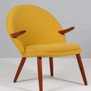 Svend Aage Eriksen for Glostrup Møbelfabrik. 'Pingvin' lænestol, model GM18