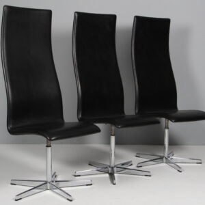 Arne Jacobsen sæt på tre Højrygget Oxford stole, brown Label, Original betrukket