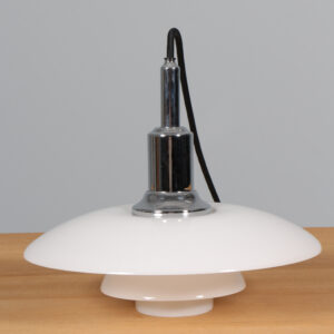 Poul Henningsen pendel af opal glas, model 3/2