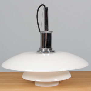 Poul Henningsen pendel af opal glas, model 4½/4