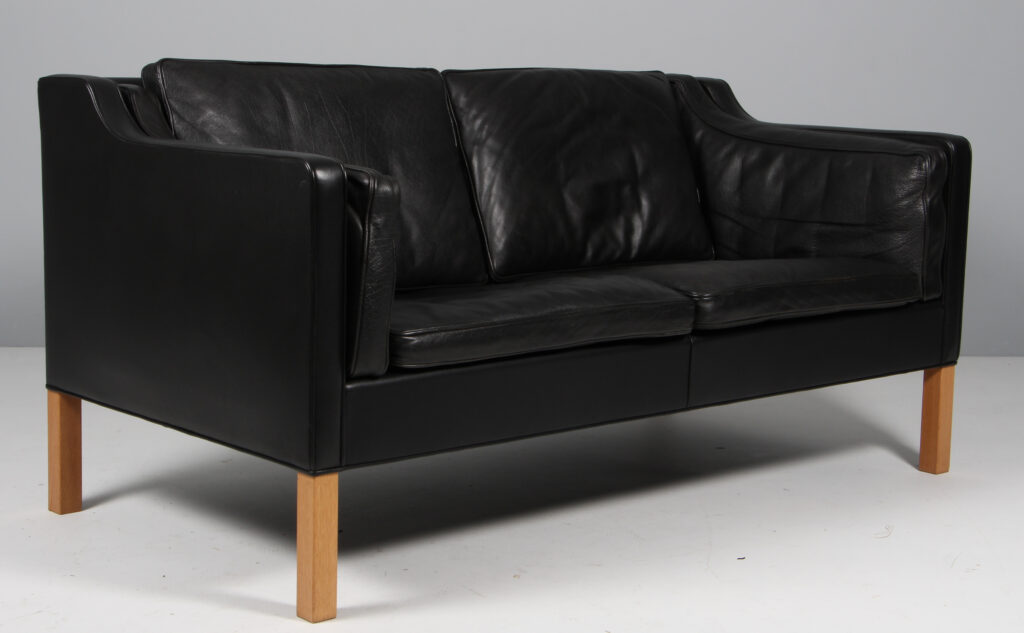 Børge Mogensen. Fritstående to pers. sofa, model 2212. Original betrukket