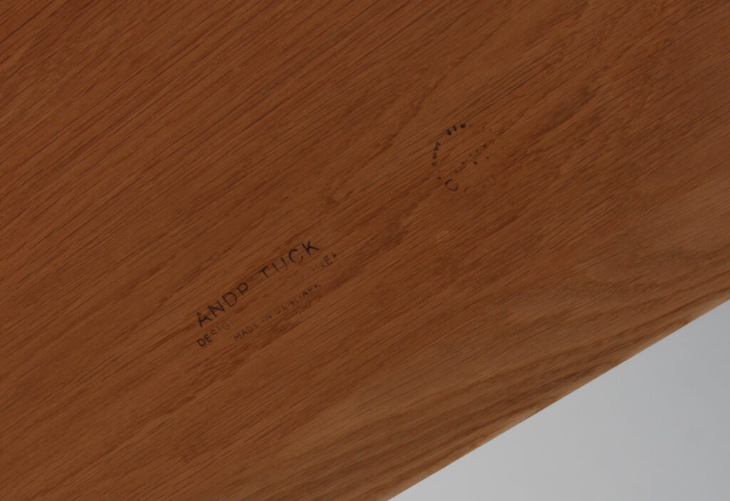 Hans J. Wegner sofabord af massiv sæbebehandlet eg, model AT15 - Billede 3