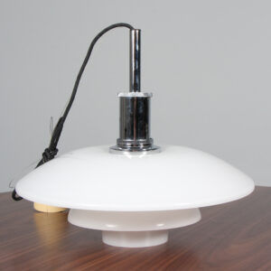 Poul Henningsen pendel af opal glas, model 4½/4