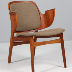 Hans Olsen armstol af eg og teak. Nybetrukket