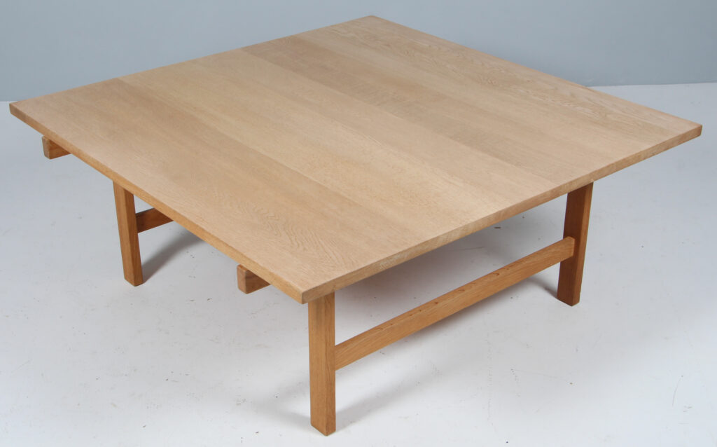 Hans J. Wegner sofabord af massiv sæbebehandlet eg, model PP115 - Billede 2