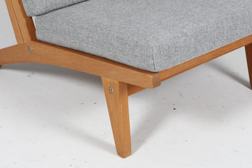 Hans J. Wegner lænestol model GE370, eg samt Hallingdal uld - Billede 5