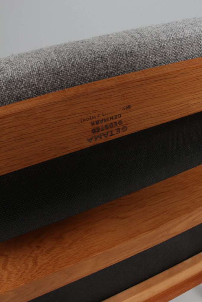Hans J. Wegner lænestol model GE370, eg samt Hallingdal uld - Billede 4