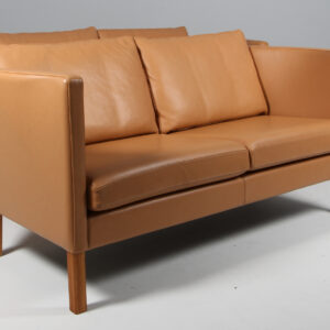 Arne Vodder to personers sofa, model AV59. Original betrukket