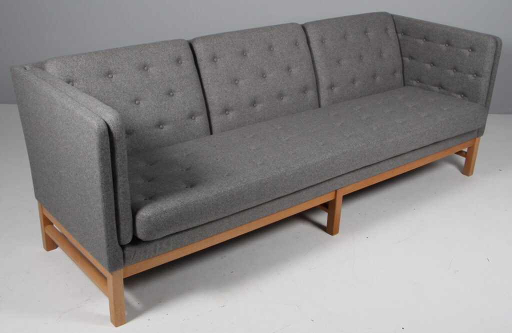 Erik Ole Jørgensen tre personers sofa, model EJ315, nybetrukket - Billede 2