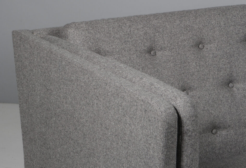 Erik Ole Jørgensen to personers sofa, model EJ315, nybetrukket - Billede 5