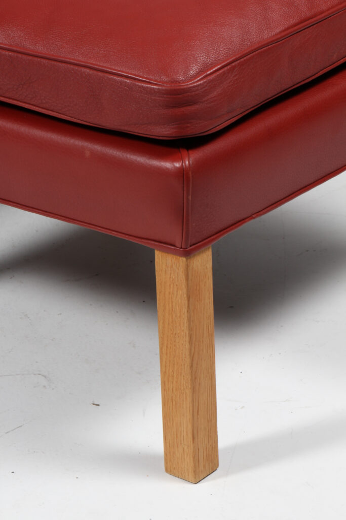 Børge Mogensen øreklapstol med skammel, original betrukket. Model 2204 - Billede 10
